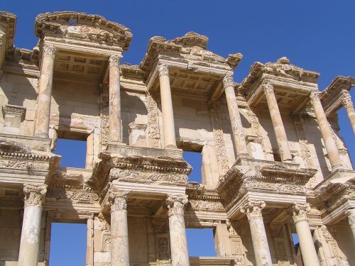 The Roman ruins of infamous Ephesus ©Venus Adventures Ltd